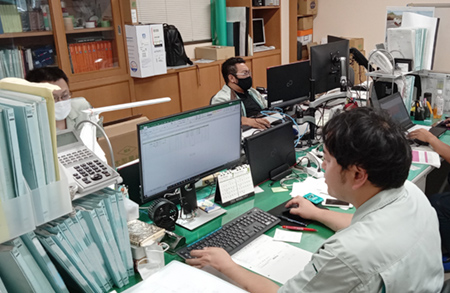 総務・工務室（本社1F）